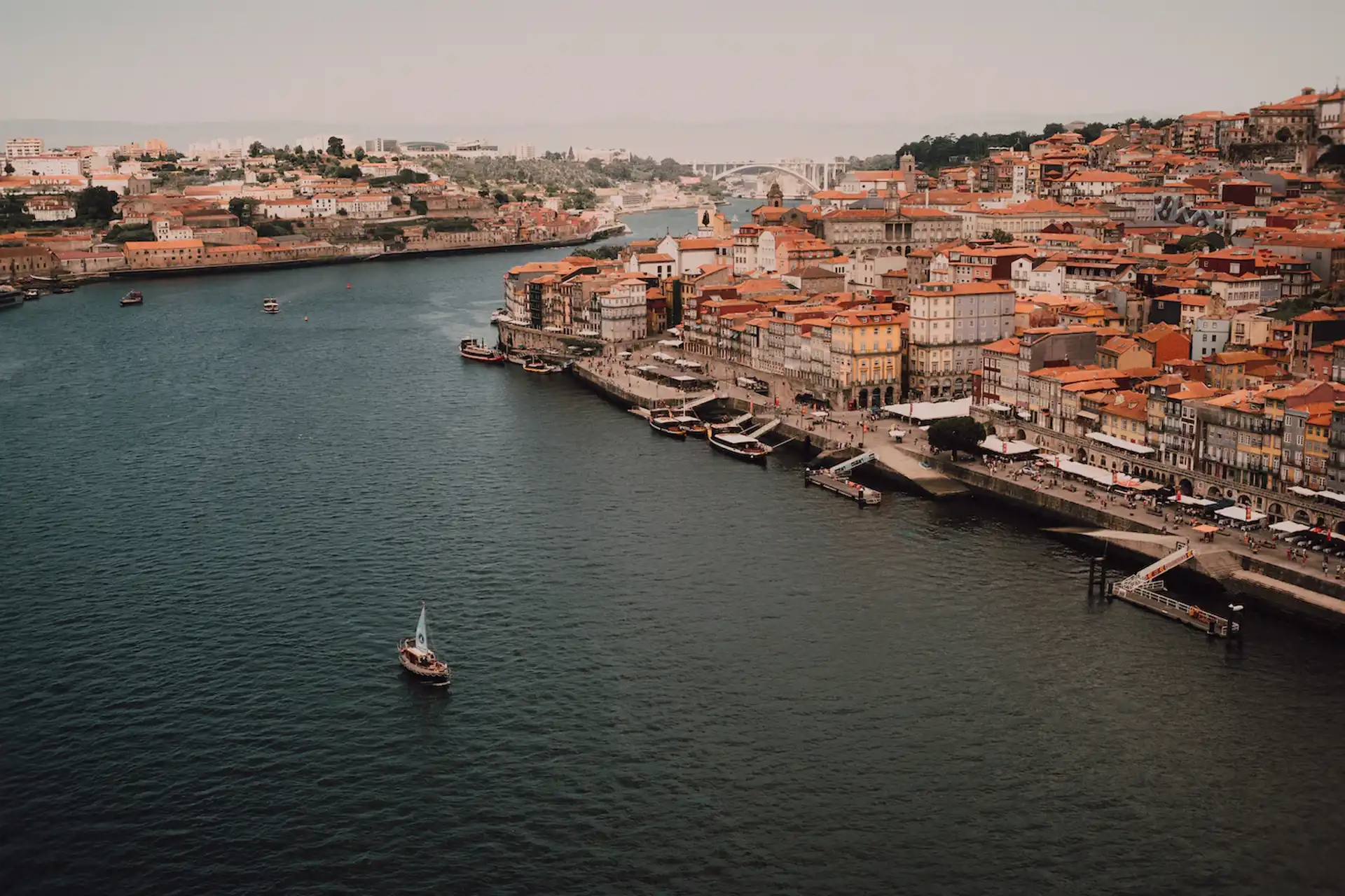Porto: Cidade Invicta e Cruzeiro no Douro